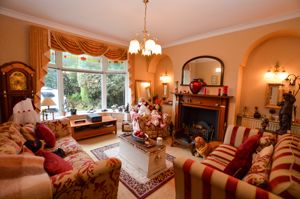 Lounge 1- click for photo gallery